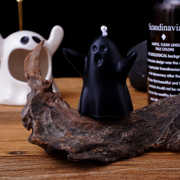 Spooky Halloween Scented Candle - Image 1